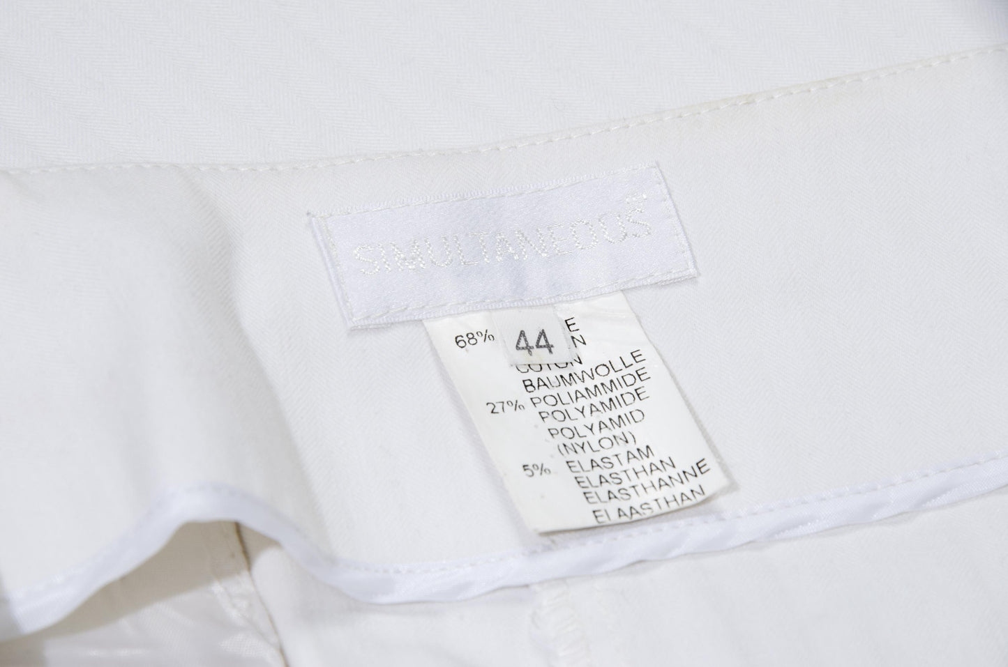 S/S 2003 Simultaneous white midi skirt with cutout integrated belt / Made in Italy