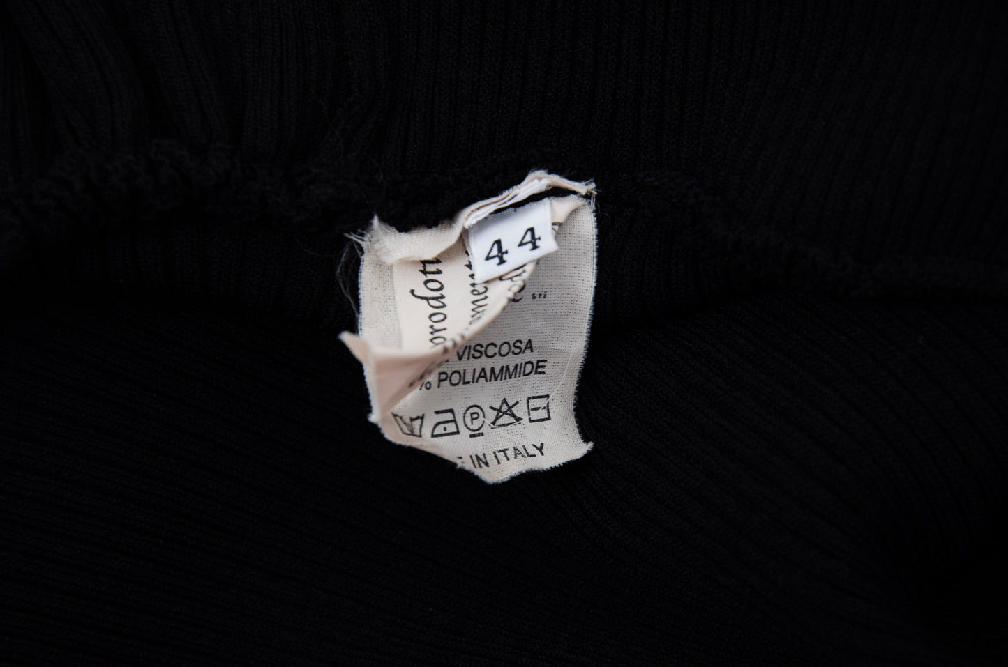 Vintage Italian brand asymmetrical cut top with o-ring and cut-out details - Made in Italy