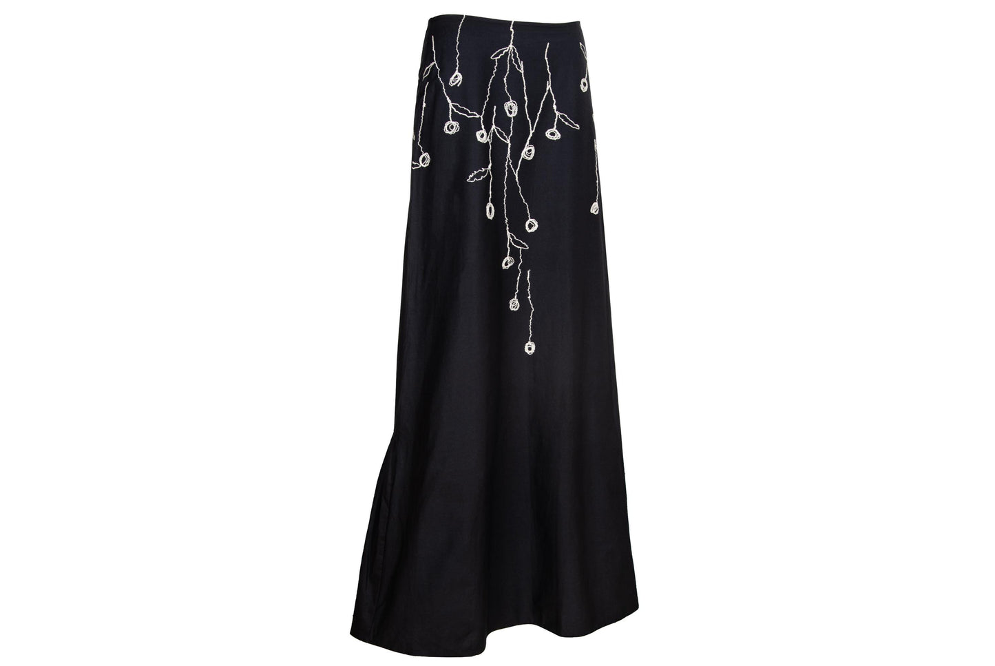 2000s Simultaneous black maxi skirt with white floral embroidery