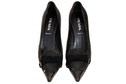 Vintage Prada brown leather kitten heel with textured metal details / 1990s / Made in Italy