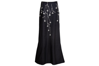 2000s Simultaneous black maxi skirt with white floral embroidery