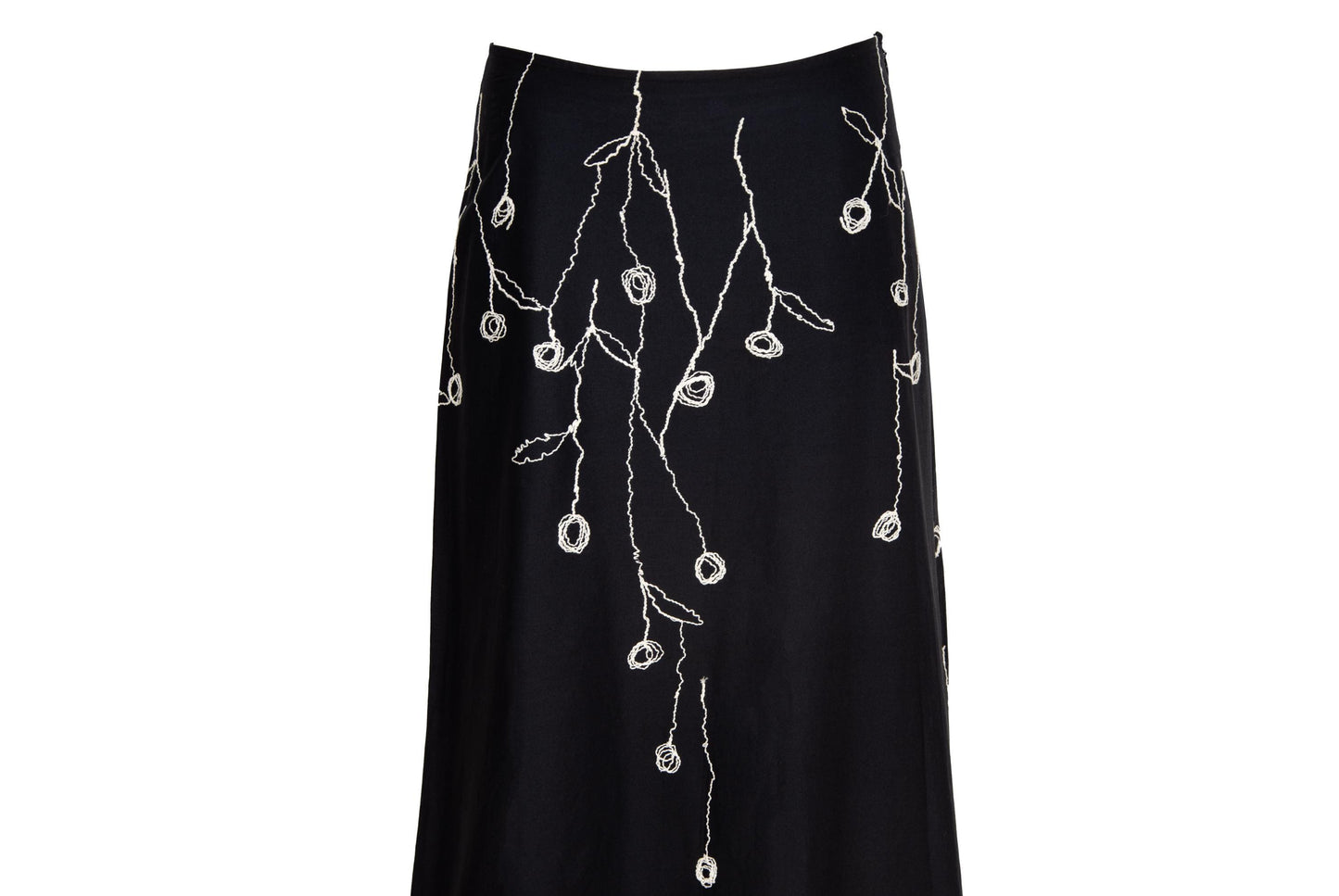 2000s Simultaneous black maxi skirt with white floral embroidery