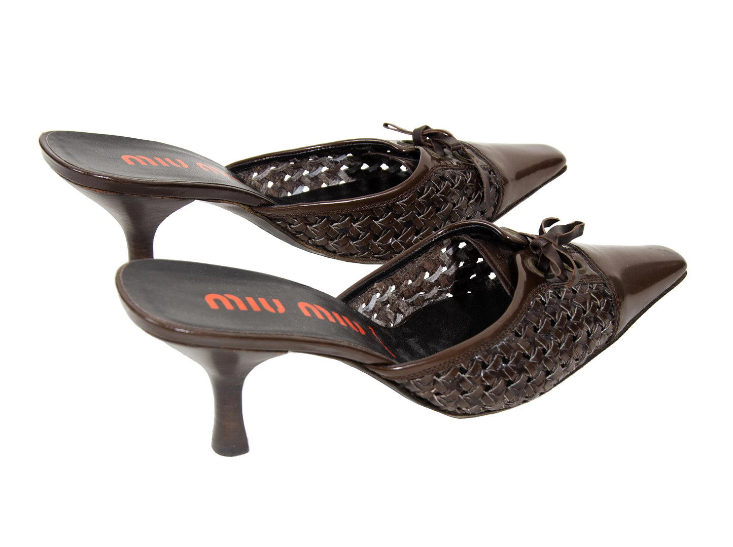 Vintage Miu Miu kitten heels brown leather open back mules / Woven leather bow details Miu Miu shoes / Made in Italy