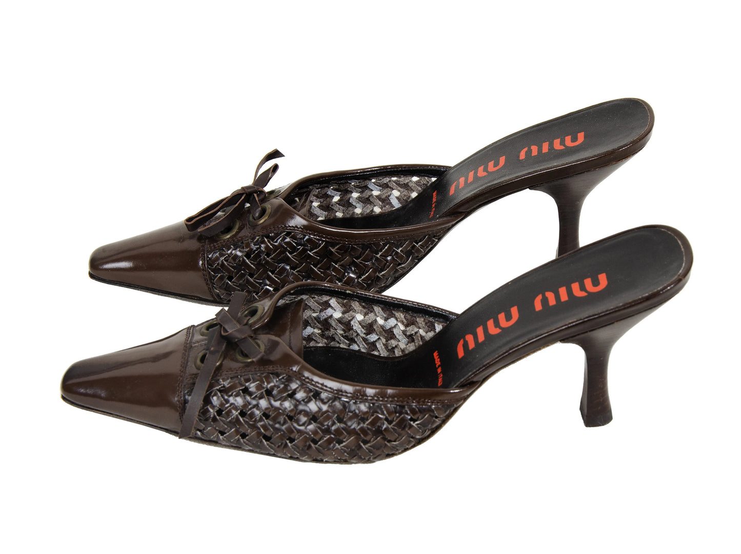 Vintage Miu Miu kitten heels brown leather open back mules / Woven leather bow details Miu Miu shoes / Made in Italy