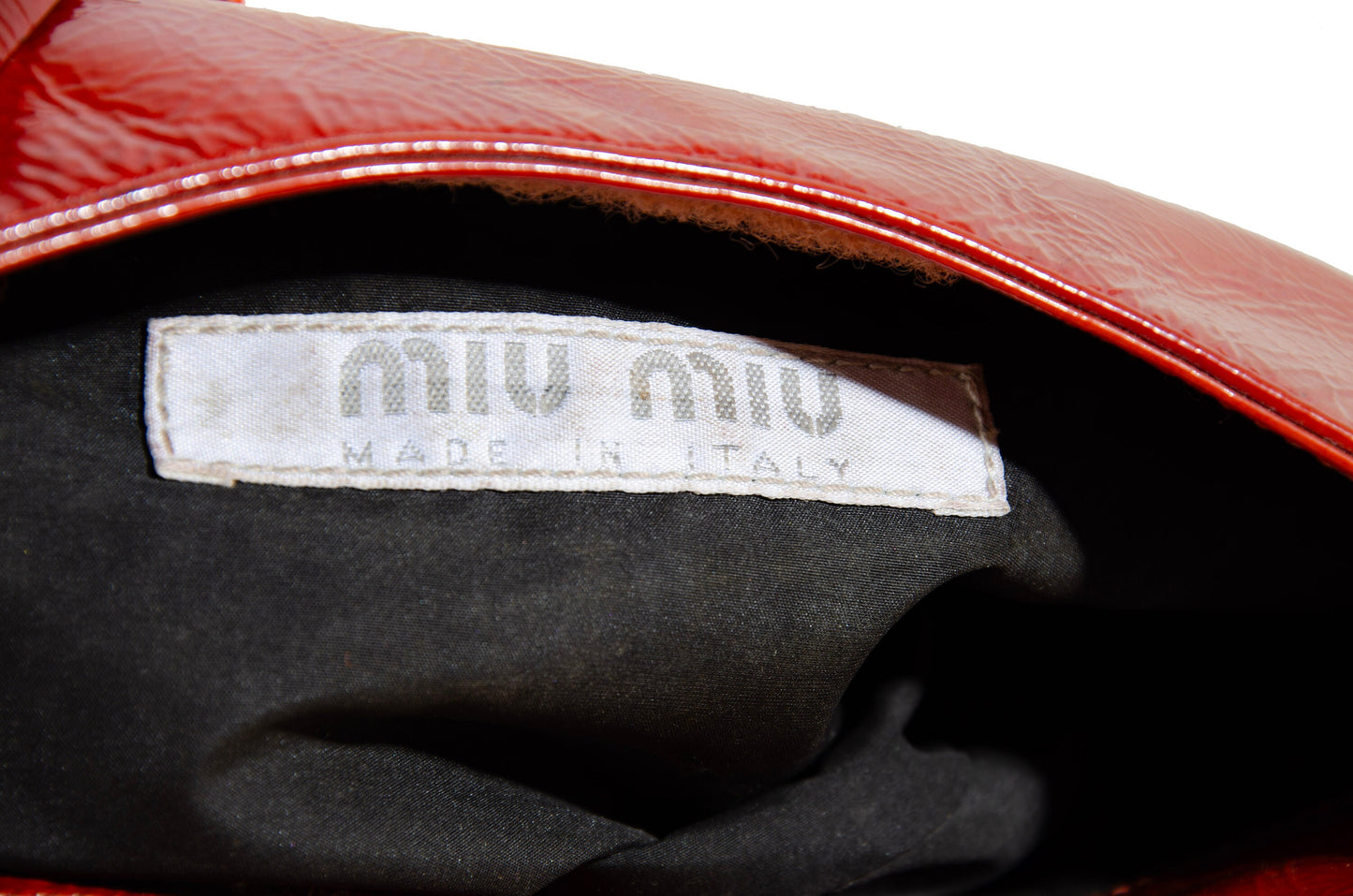 F/W 1999 Miu Miu red patent leather and orange textured wool shoulder bag / Made in Italy