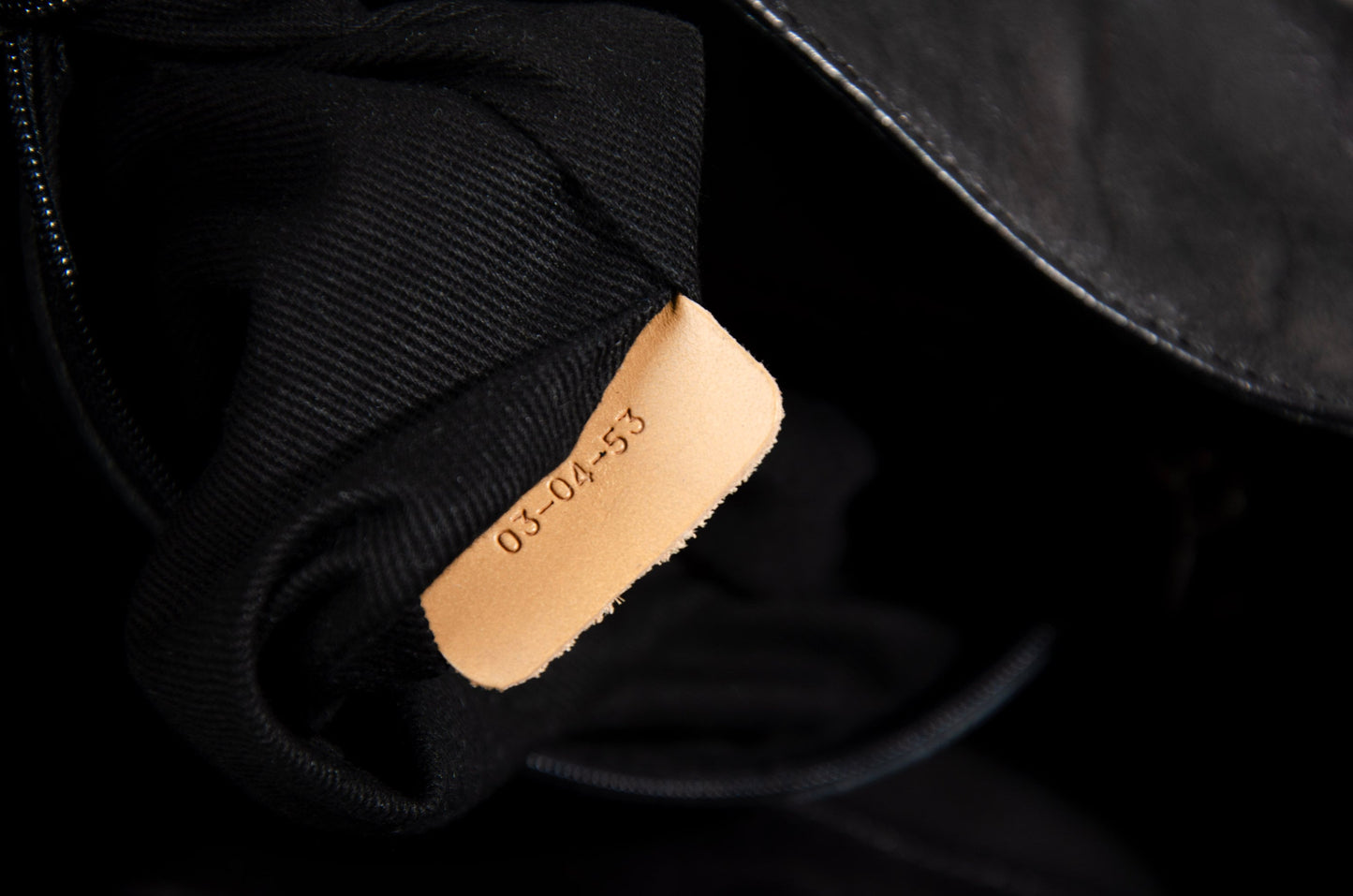 Vintage Chloé by Phoebe Philo black leather chain strap bag / 2004 Chloé leather and oversized chains bag / Made in Italy