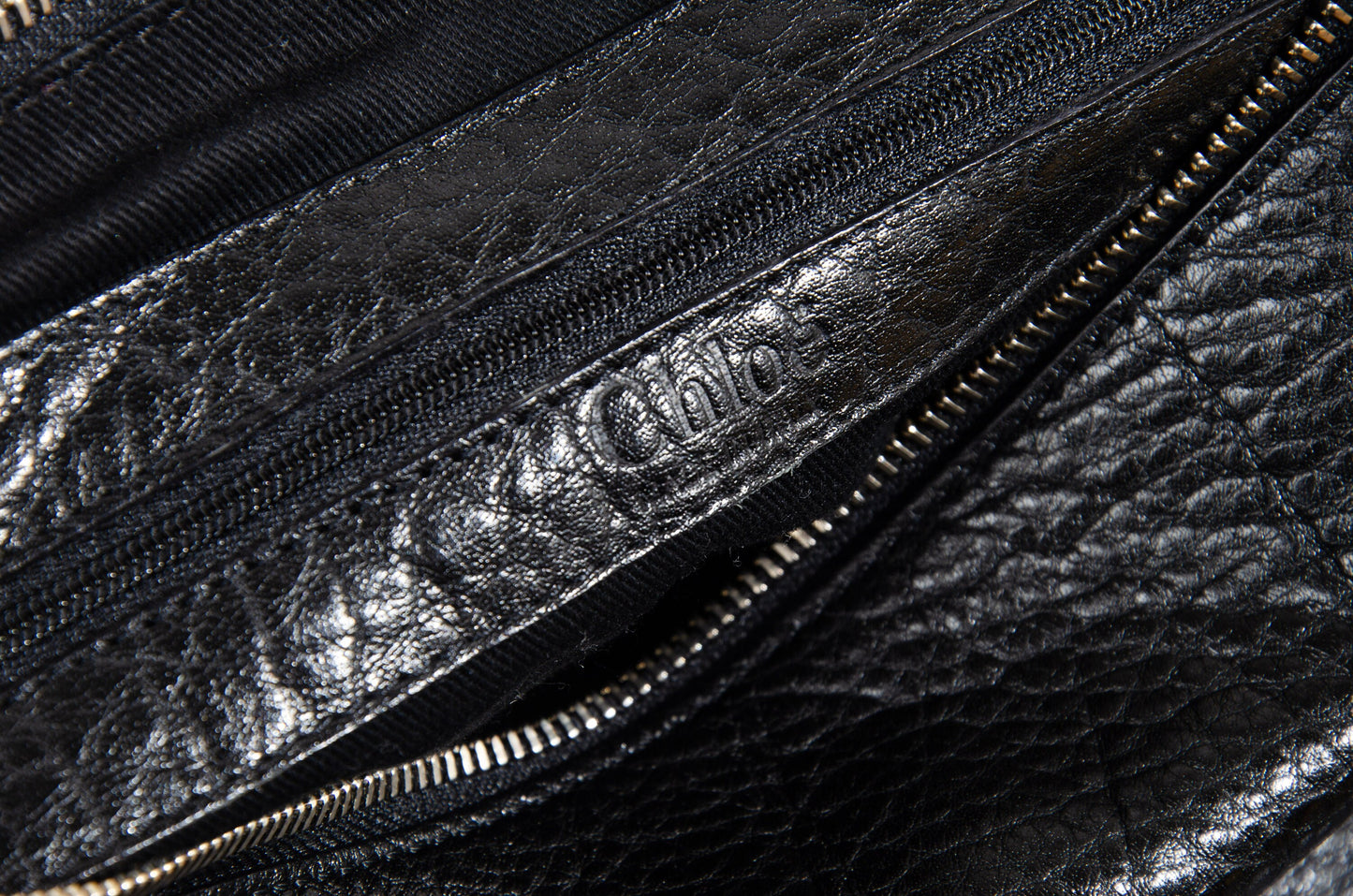 Vintage Chloé by Phoebe Philo black leather chain strap bag / 2004 Chloé leather and oversized chains bag / Made in Italy