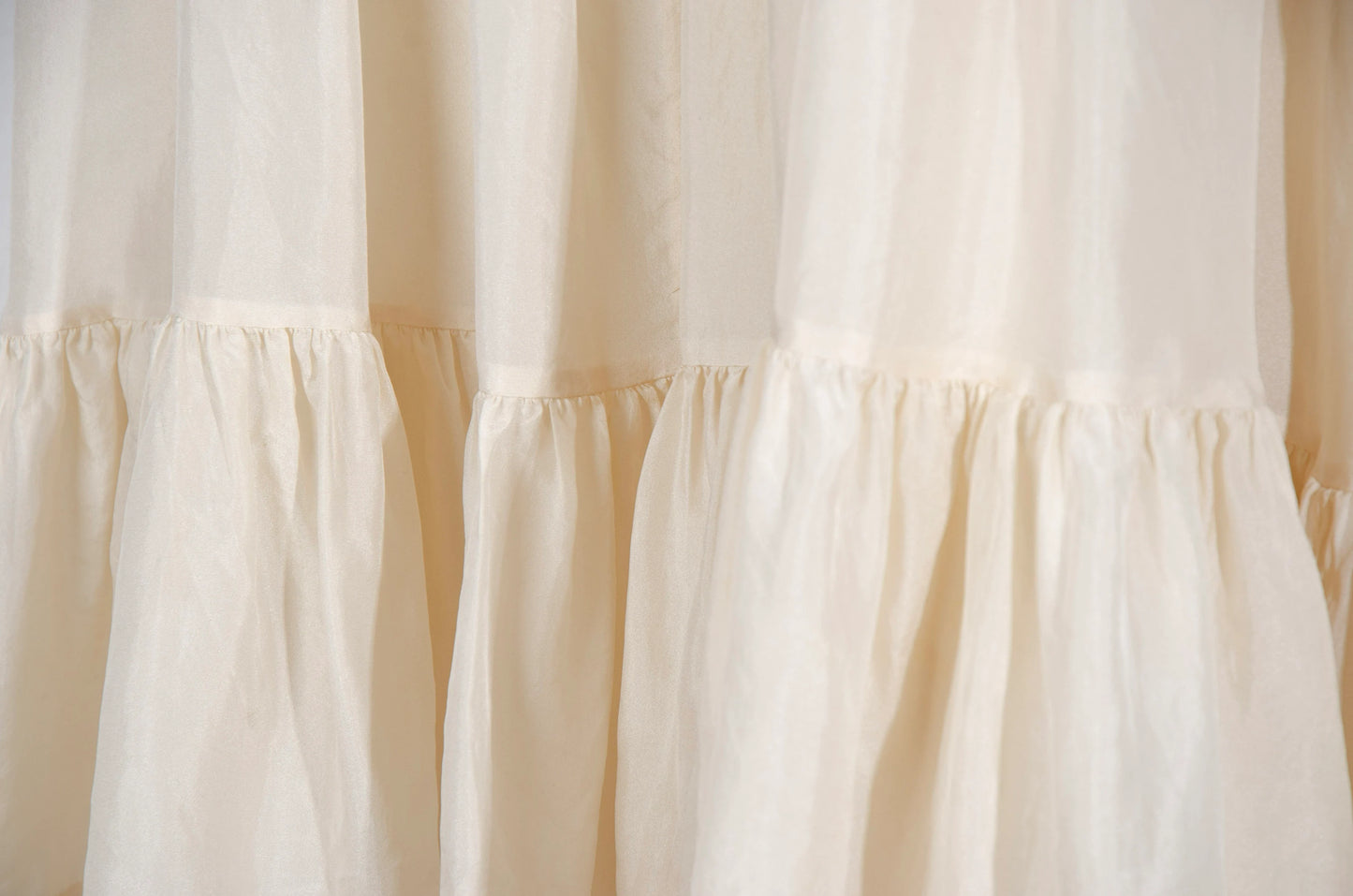 Vintage Chloé 100% silk voluminous ruffle skirt / Early 2000s Chloé pure silk cream skirt / Made in France