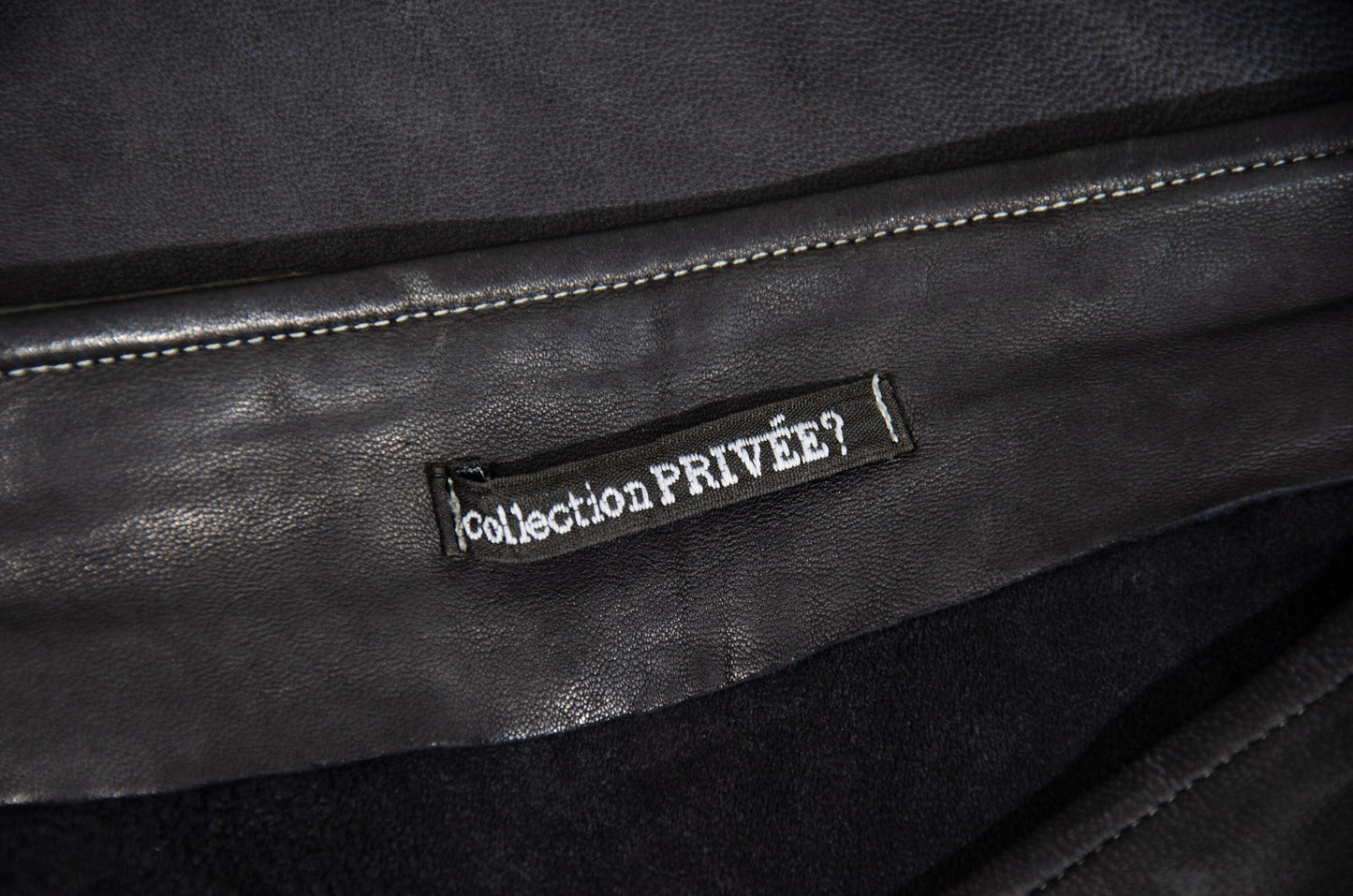 Vintage Collection Privée? avant garde leather midi skirt / Made in Italy