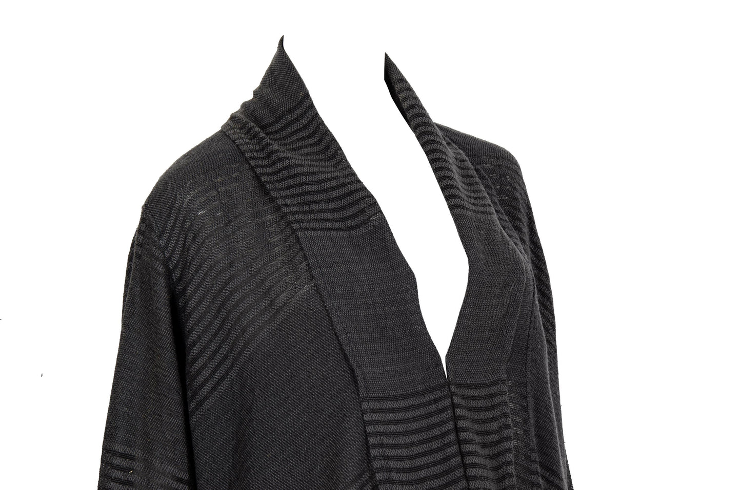 Vintage Akihiko Izukura 100% silk handowen kimono style cardigan / Made in Japan