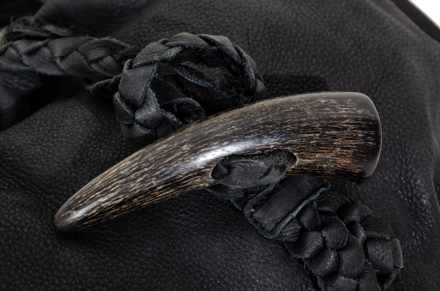 Vintage Japanese black pebbled leather handbag with horn detail