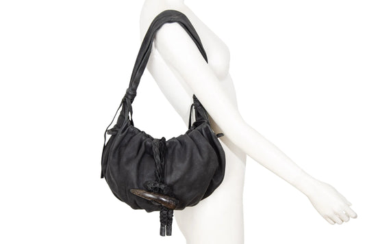 Vintage Japanese black pebbled leather handbag with horn detail