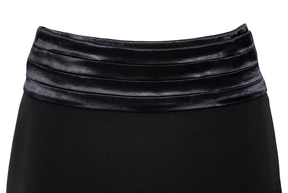 F/W 2001 Simultaneous black mini wrap skirt with pleated satin cummerbund waistband